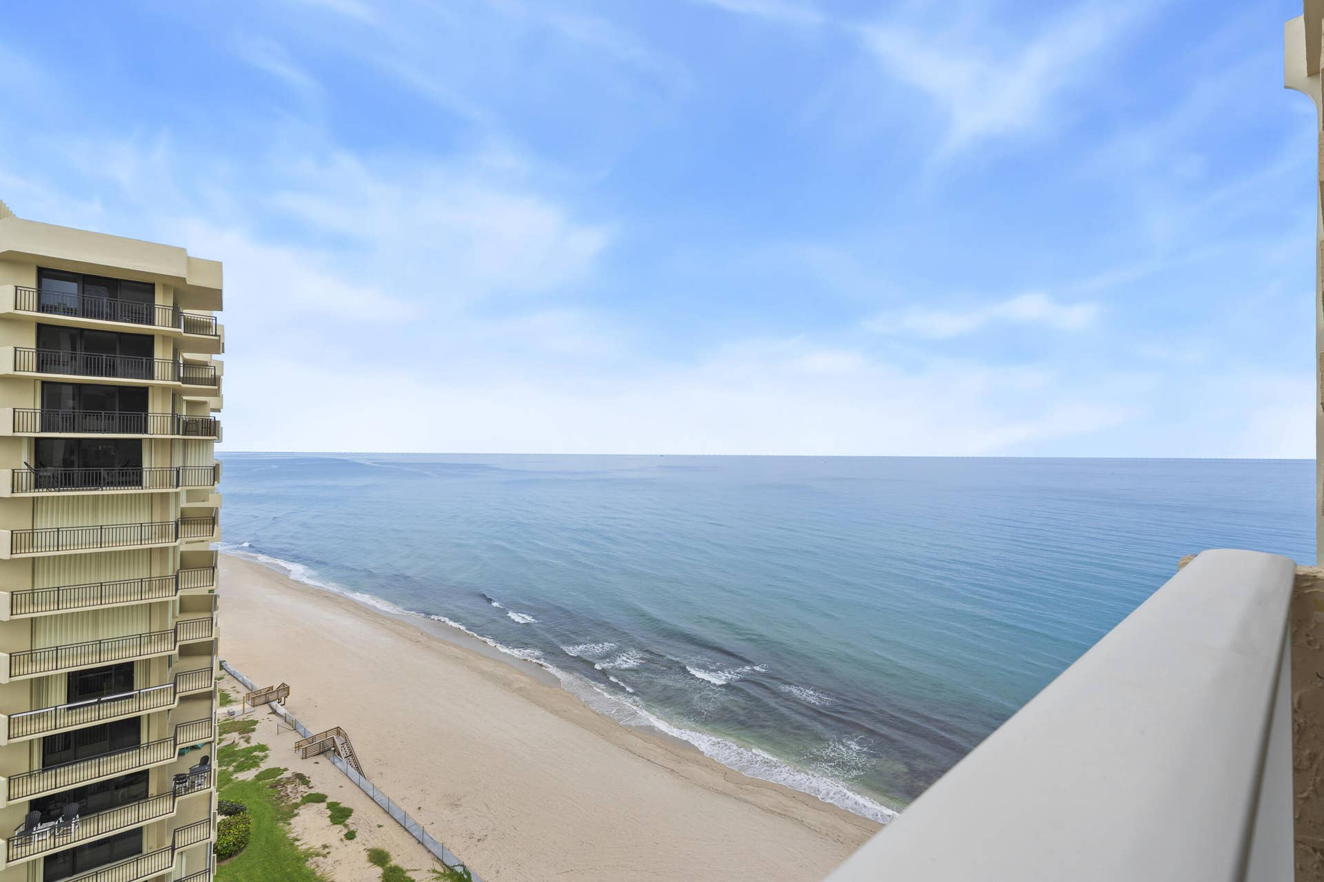 5440 N OCEAN Drive, #1404, Singer Island, FL 33404 23_25