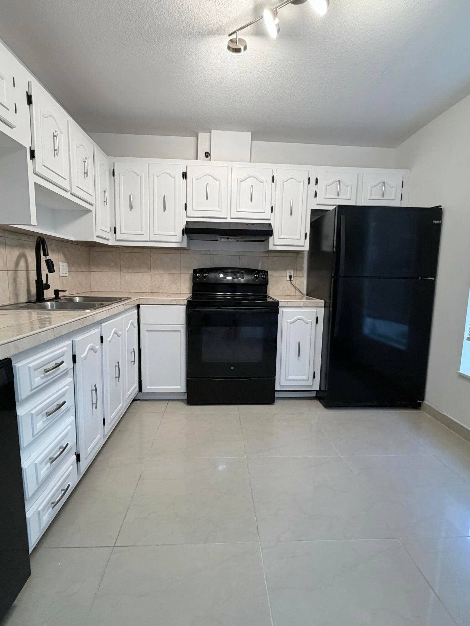 630 MARLBORO Oval, #B, Lake Worth, Lake Worth, FL 33467 Kitchen