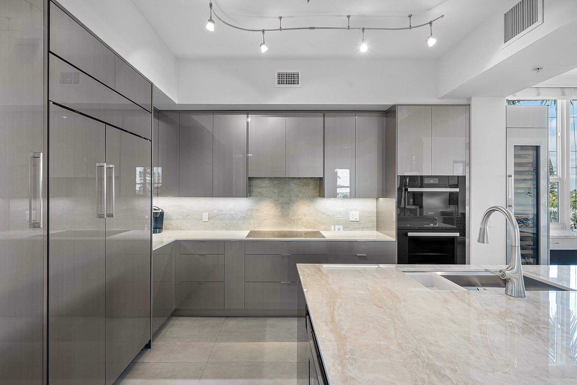 010-701Southeast21stAvenue-301-Deerfield