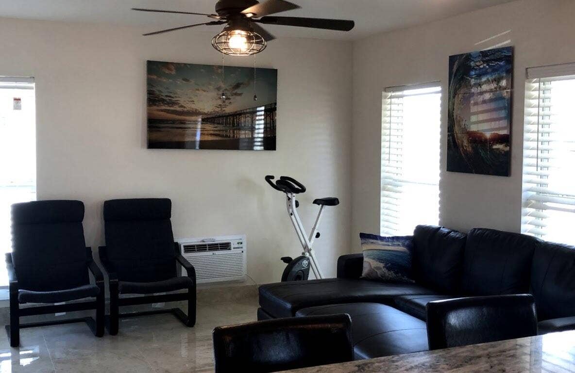 4300 N OCEAN Drive, #1-3, Lauderdale By The Sea, FL 33308 Unit C