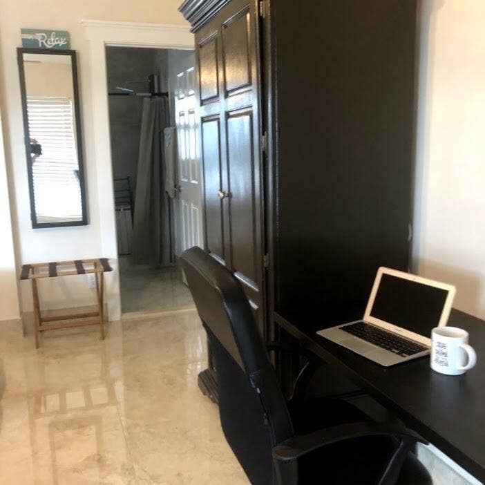4300 N OCEAN Drive, #1-3, Lauderdale By The Sea, FL 33308 Unit C