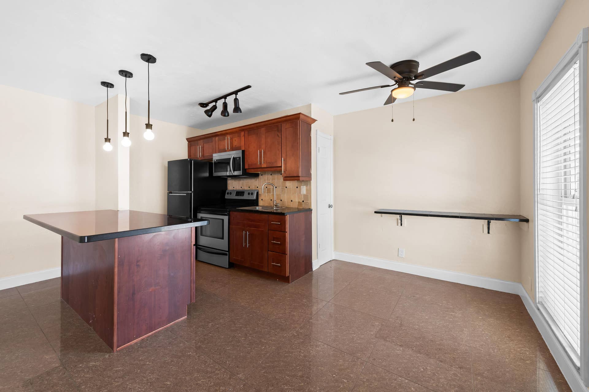 4300 N OCEAN Drive, #1-3, Lauderdale By The Sea, FL 33308 Unit B