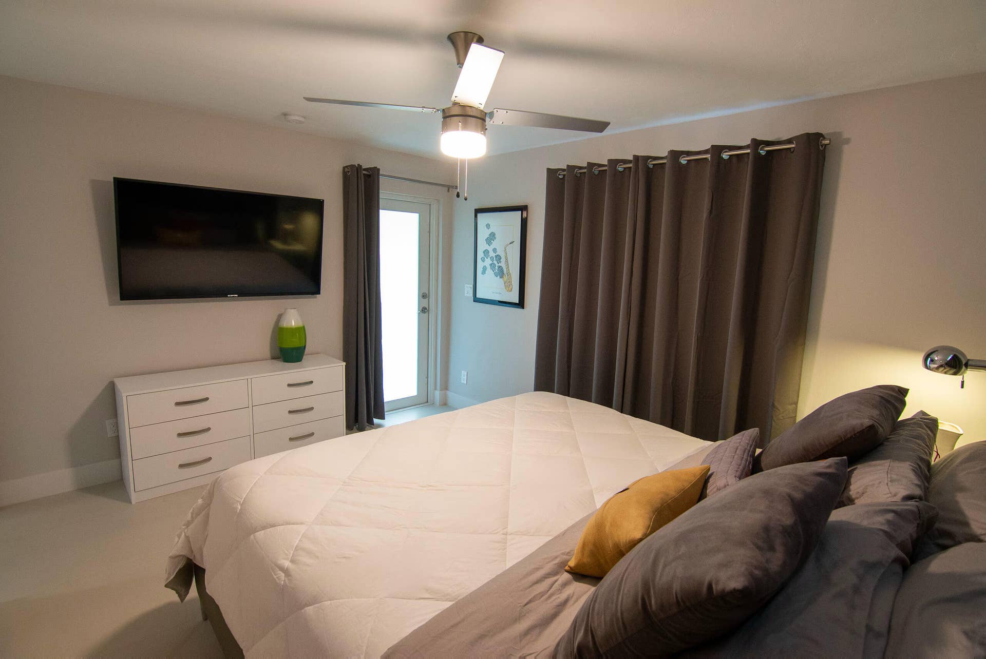 1400 NE 23RD Street, Wilton Manors, FL 33305 BEDROOM