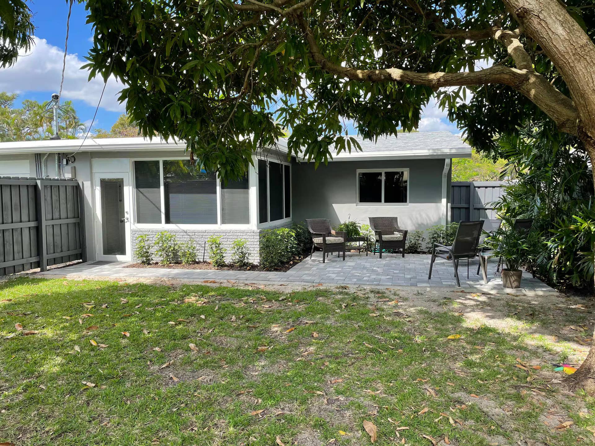 1400 NE 23RD Street, Wilton Manors, FL 33305 BACKYARD