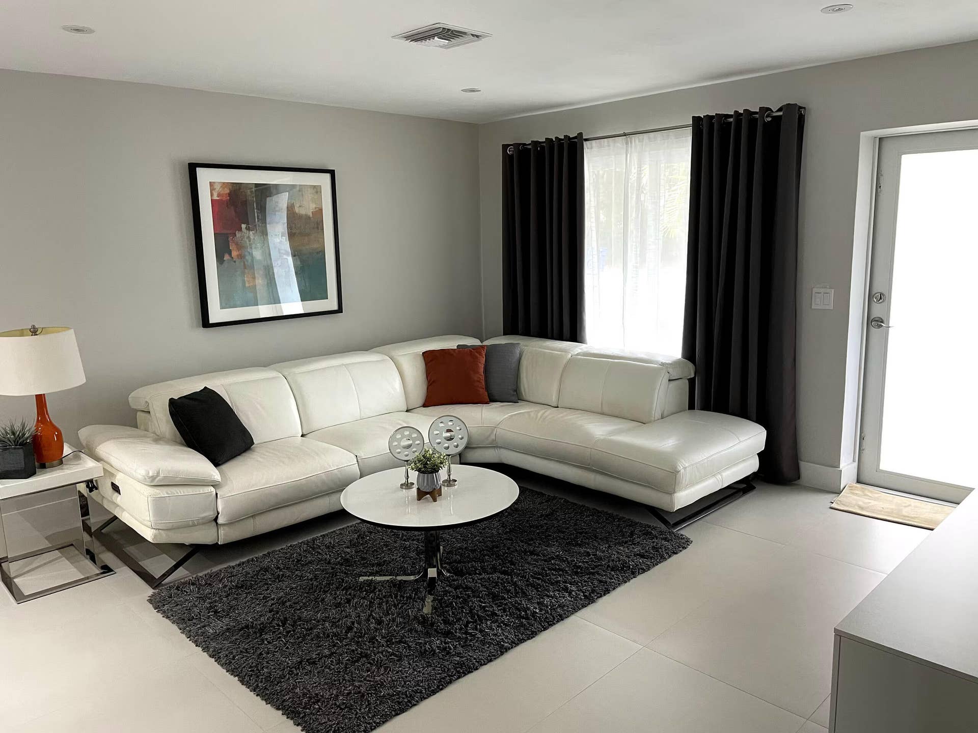 1400 NE 23RD Street, Wilton Manors, FL 33305 2659d1ae-ee04-4b0d-b61a-37073152e543
