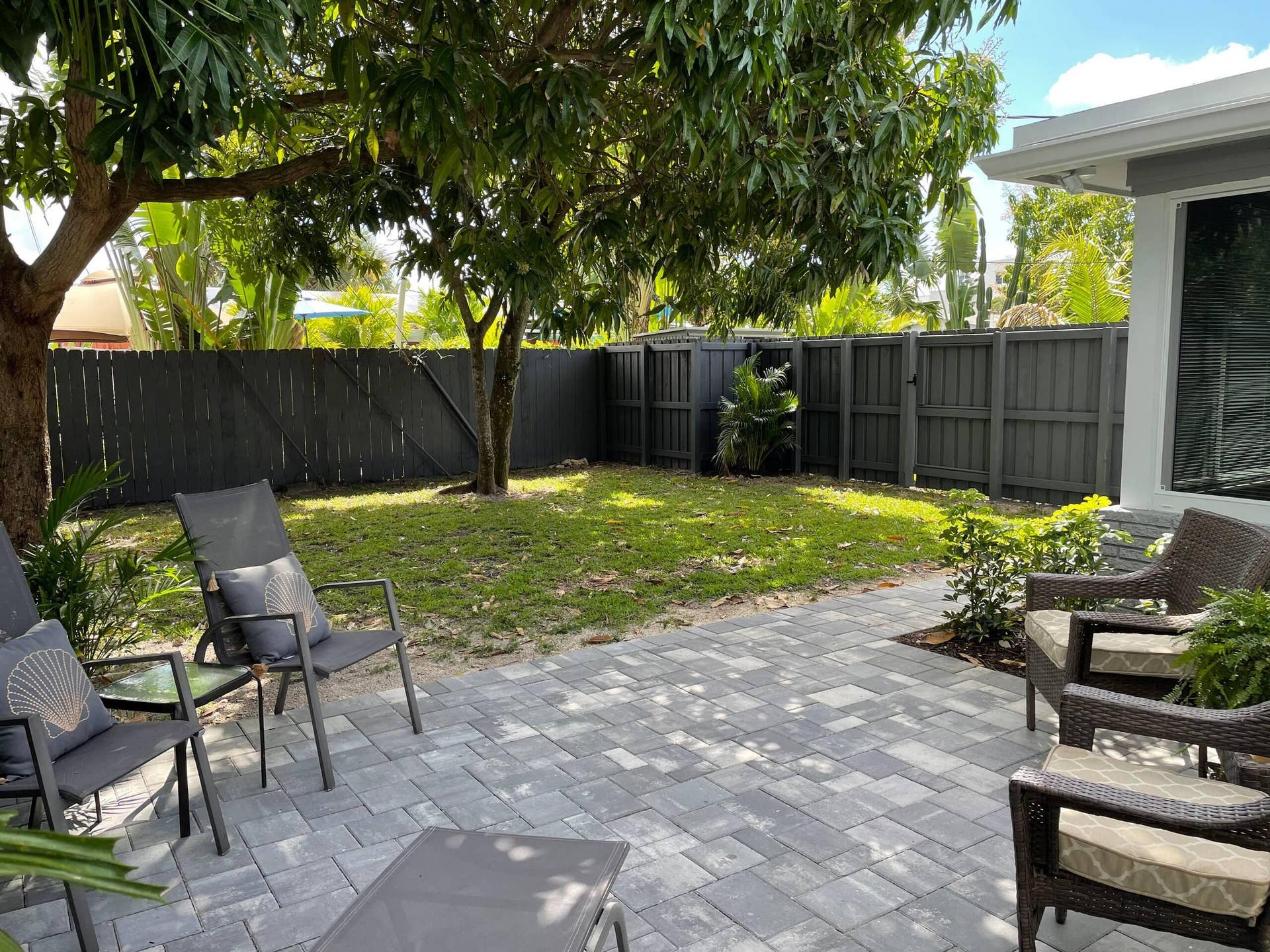 1400 NE 23RD Street, Wilton Manors, FL 33305 PATIO