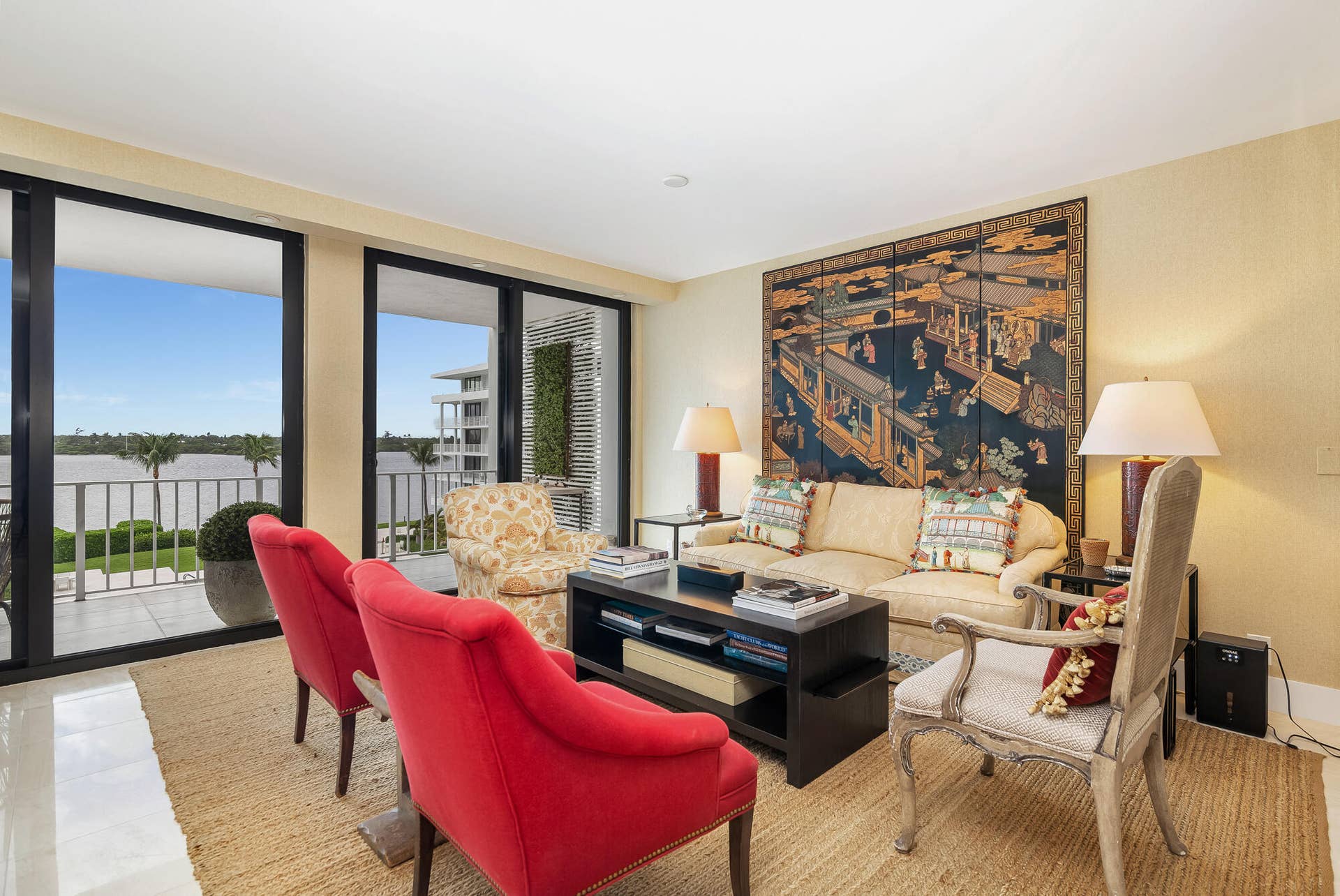 2784 S OCEAN Boulevard, #301E, Palm Beach, Palm Beach, FL 33480 Living