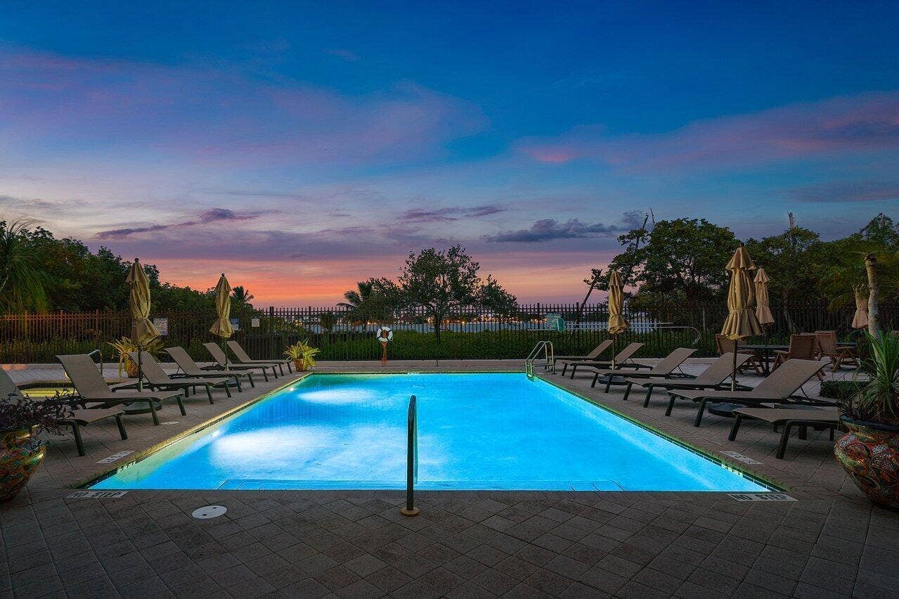 910 VIA VILLAGIO, Hypoluxo, FL 33462 066-910ViaVillagio-Hypoluxo-FL-33462-SMA