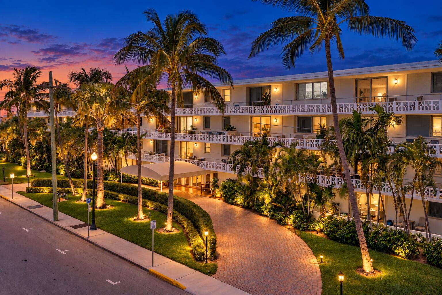 139 SUNRISE Avenue, #2080, Palm Beach, FL 33480 139 Twilight.