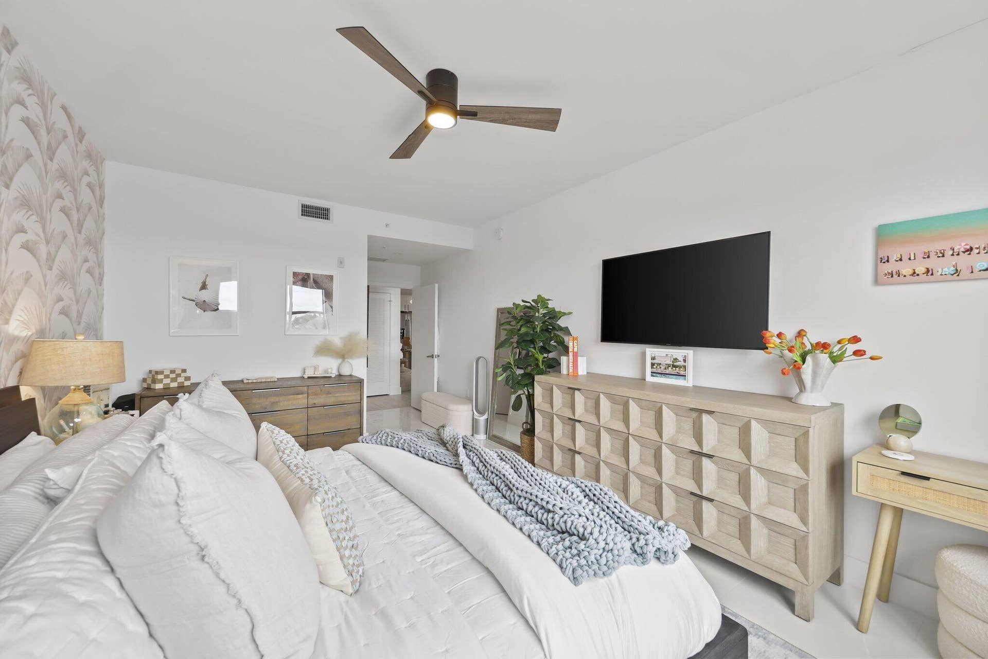 236 SE 5th Avenue, #306, Delray Beach, FL 33483 primary