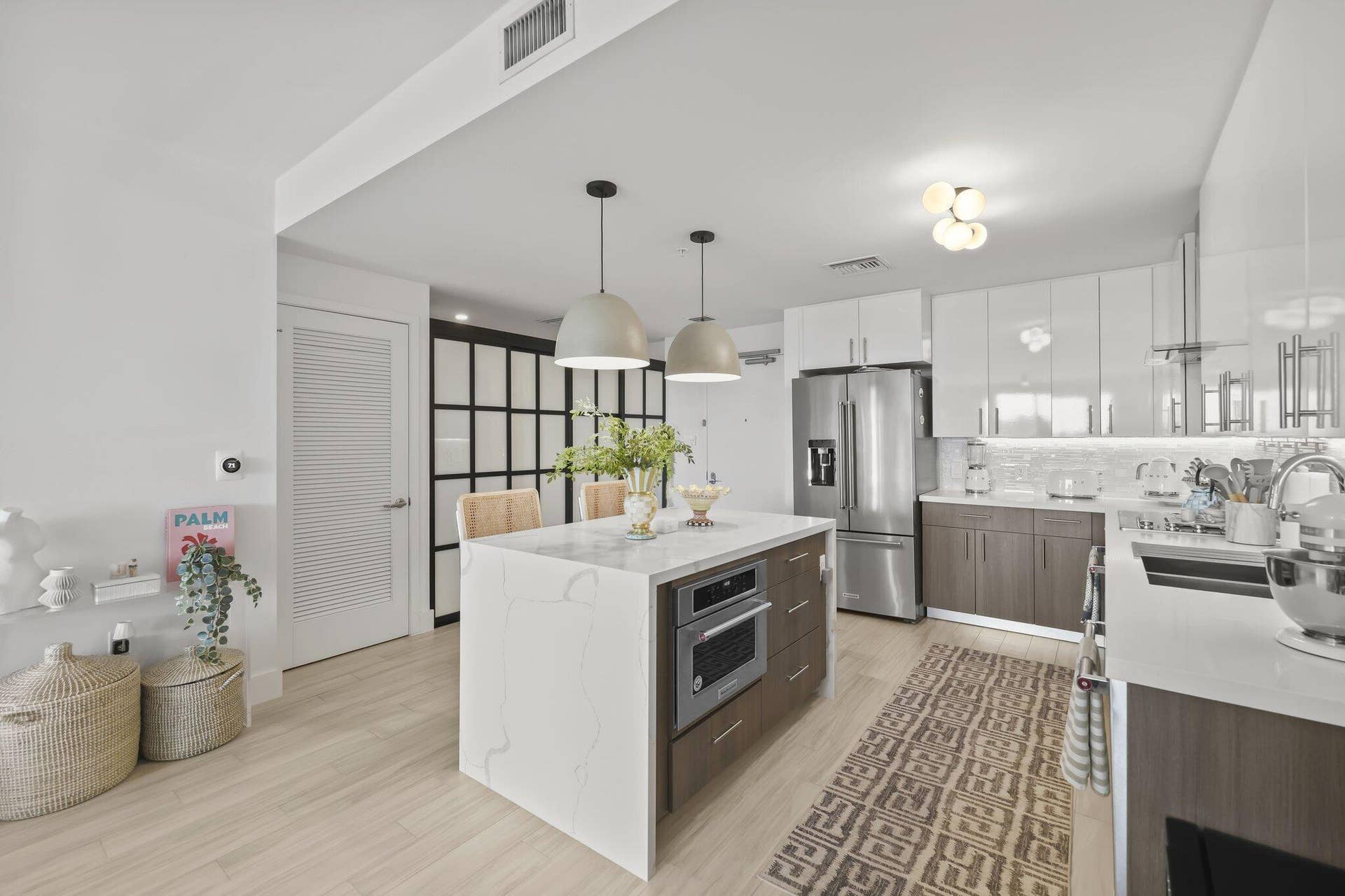 236 SE 5th Avenue, #306, Delray Beach, FL 33483 den door, kitchen, entryway