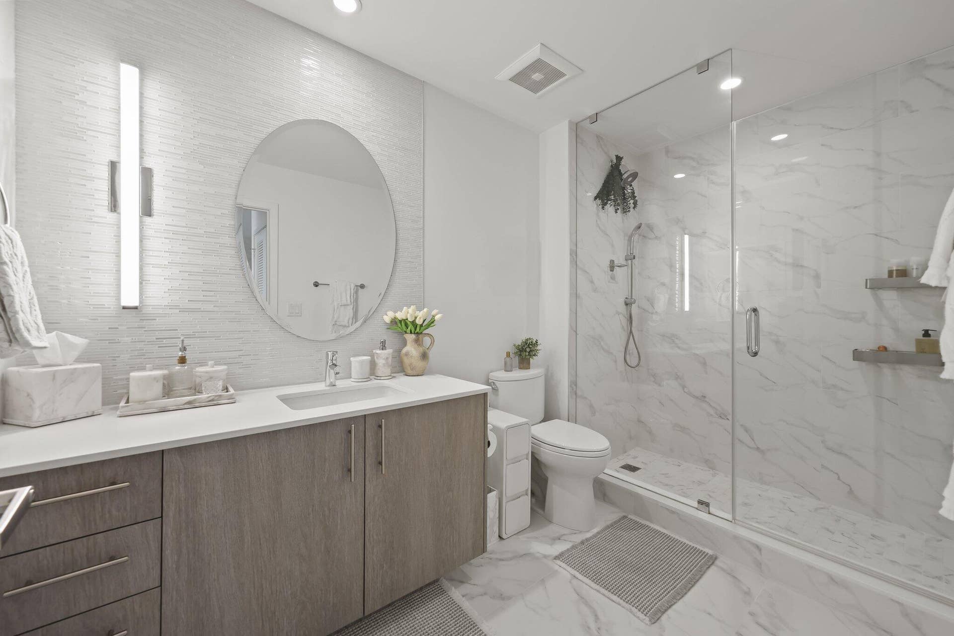 236 SE 5th Avenue, #306, Delray Beach, FL 33483 bathroom