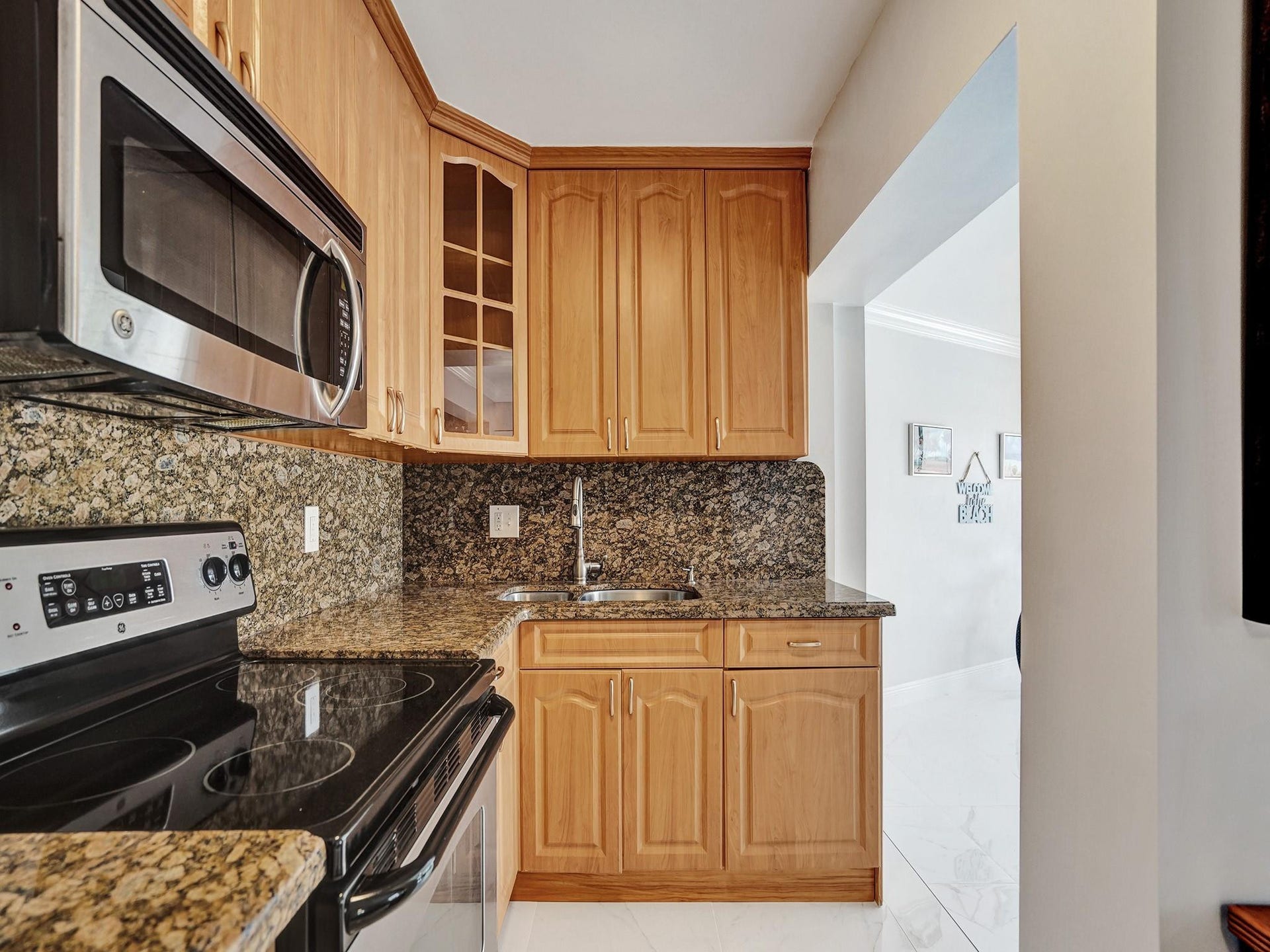 1439 S OCEAN Boulevard, #304, Lauderdale-By-The-Sea, Lauderdale By The Sea, FL 33062 Photo 2