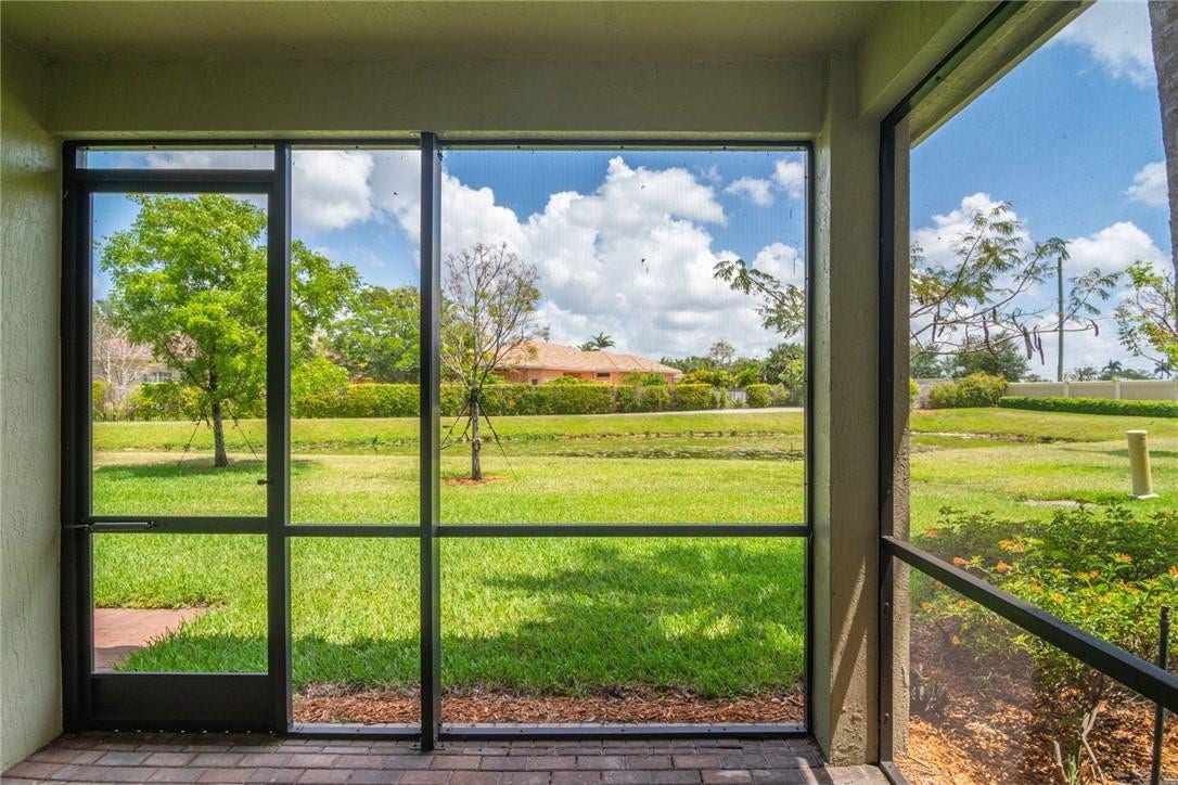 126 Riverwalk Circle E, #126, Plantation, Plantation, FL 33325 Photo 32