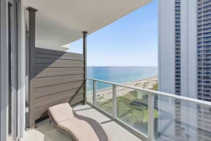 3100 N Ocean Drive, #H1707, Singer Island, FL 33404 48