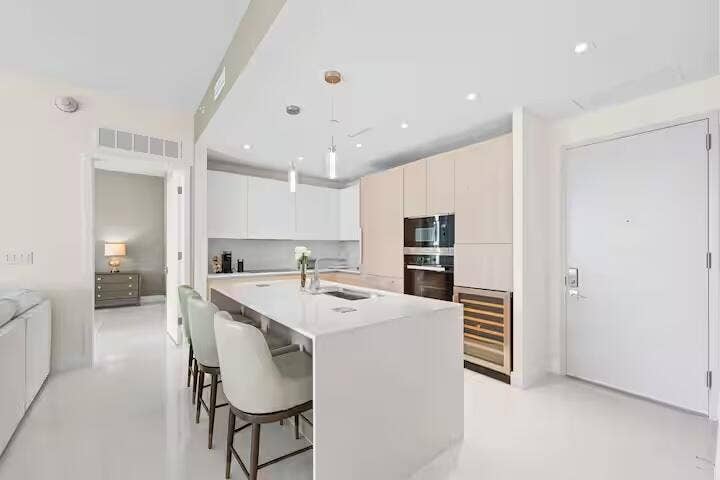 3100 N Ocean Drive, #H1707, Singer Island, FL 33404 23