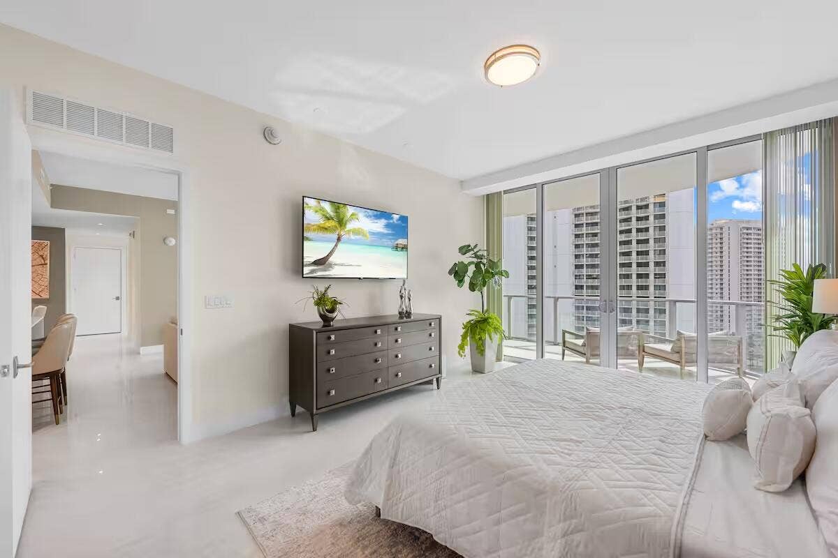 3100 N Ocean Drive, #H1707, Singer Island, FL 33404 10