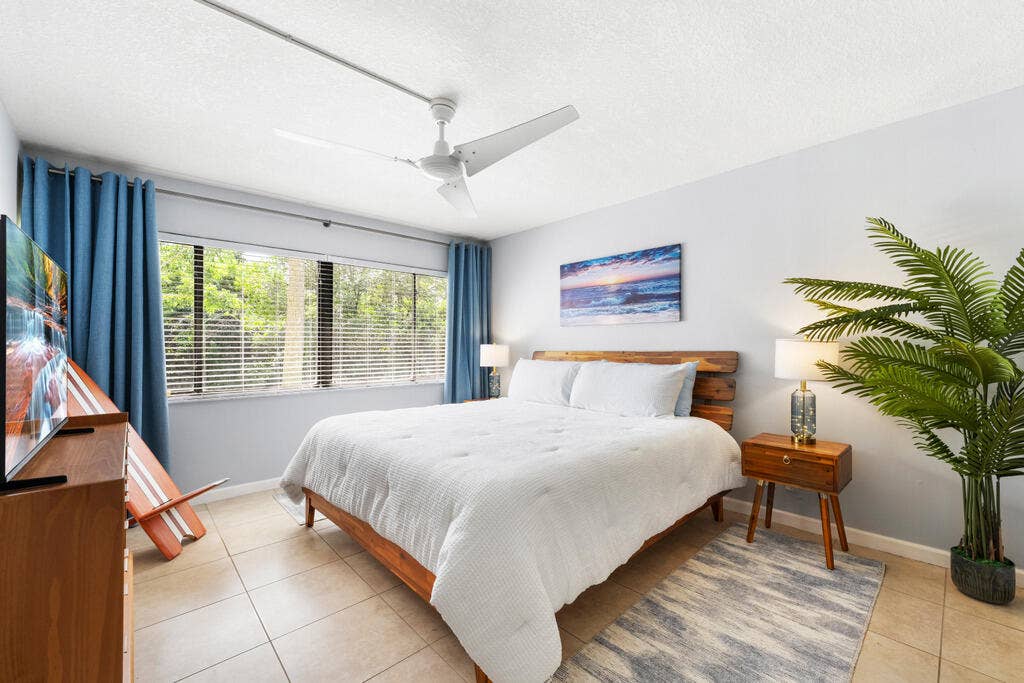 1605 S US HIGHWAY 1, #F106, Jupiter, FL 33477 Primary Bedroom