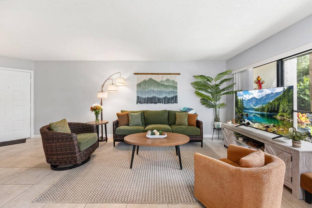 1605 S US HIGHWAY 1, #F106, Jupiter, FL 33477 Great Room