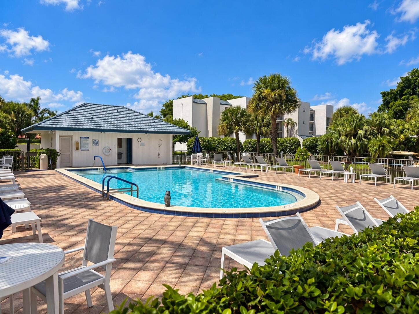 1605 S US HIGHWAY 1, #F106, Jupiter, FL 33477 pool