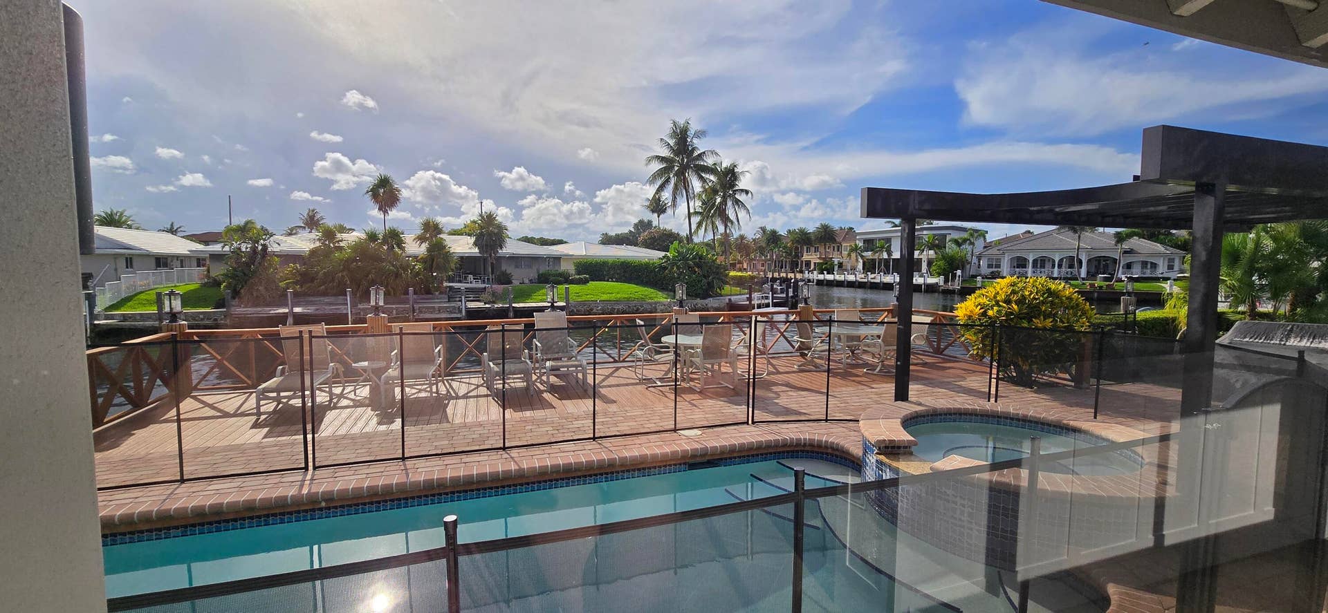 4011 NE 27th Terrace, Lighthouse Point, FL 33064 Water & pool views