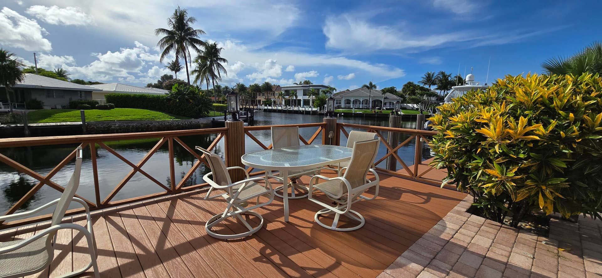 4011 NE 27th Terrace, Lighthouse Point, FL 33064 Water views & deck