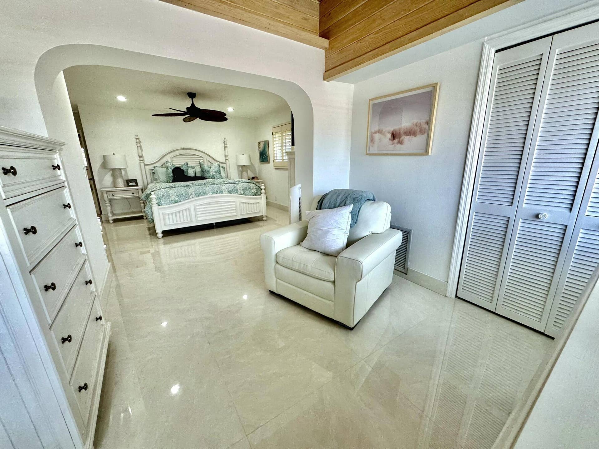 4011 NE 27th Terrace, Lighthouse Point, FL 33064 Large Master w sunroof & water views