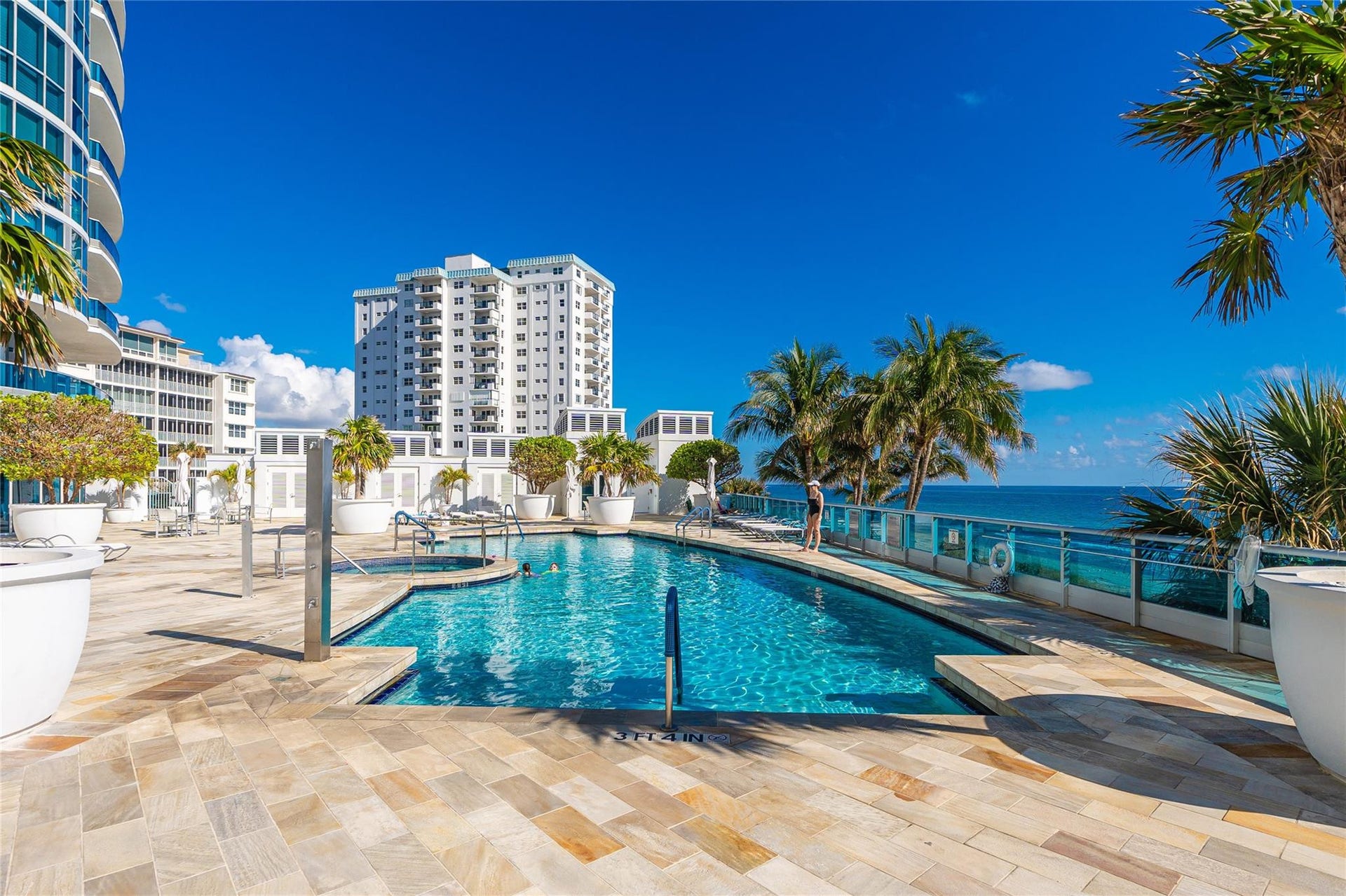 1600 S Ocean Boulevard, #301, Lauderdale-By-The-Sea, Pompano Beach, FL 33062 Heated Pool