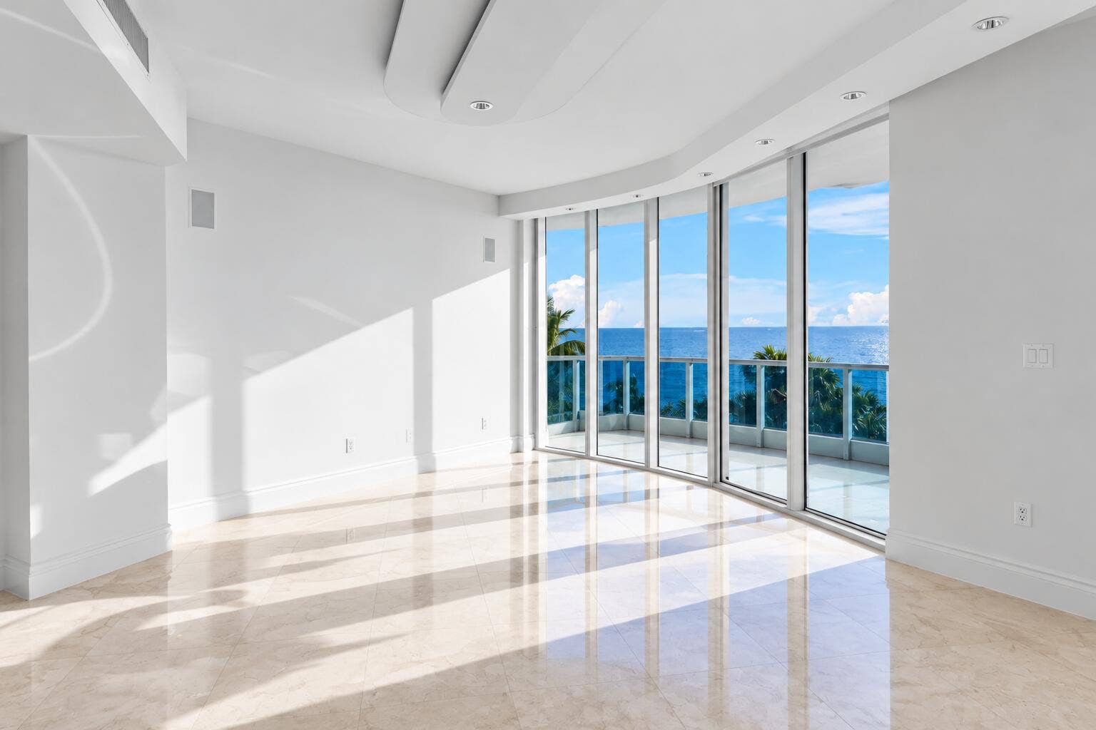 1600 S Ocean Boulevard, #301, Lauderdale-By-The-Sea, Pompano Beach, FL 33062 Sunlit Living Space