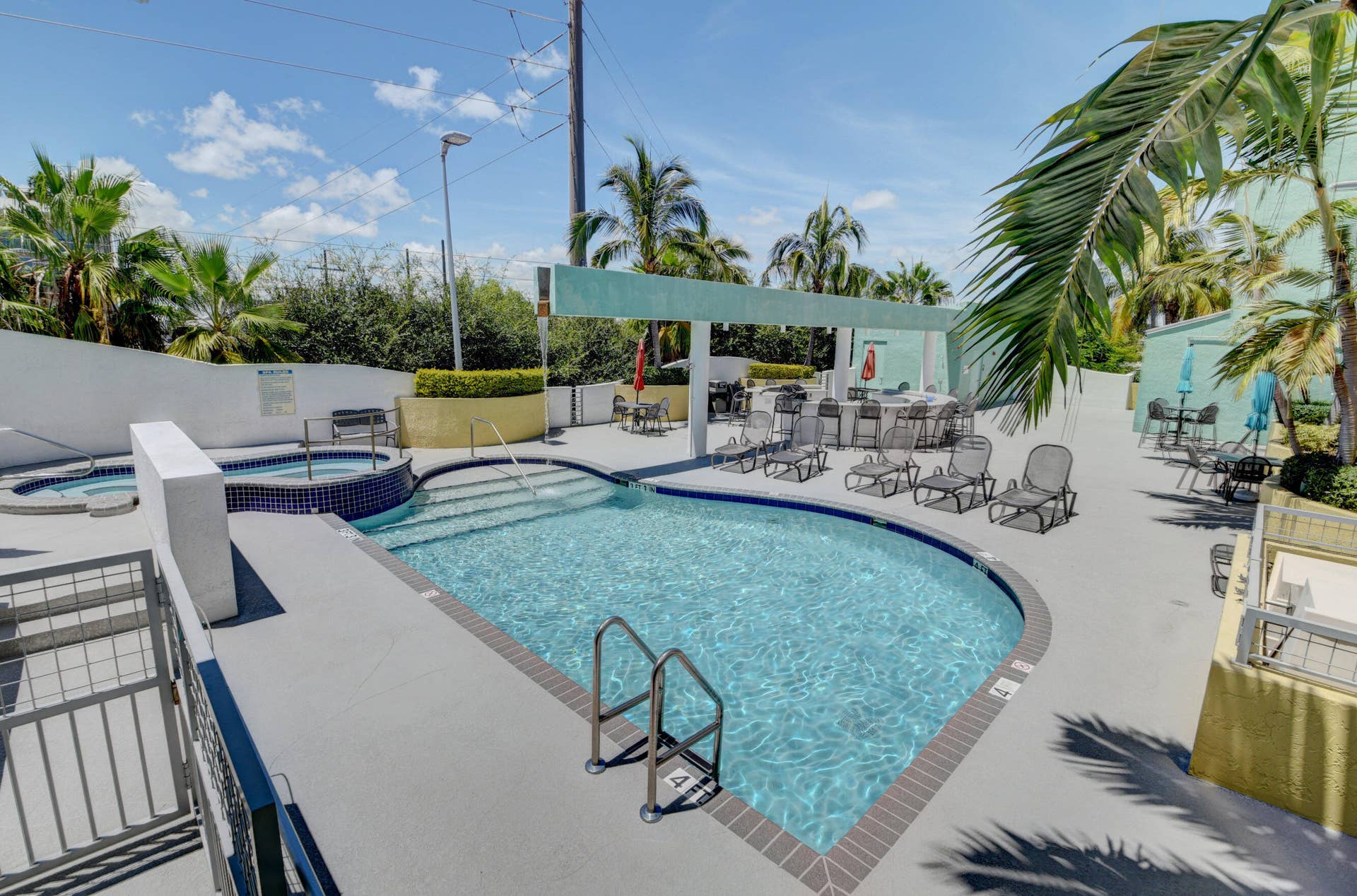 pool area GRND 2
