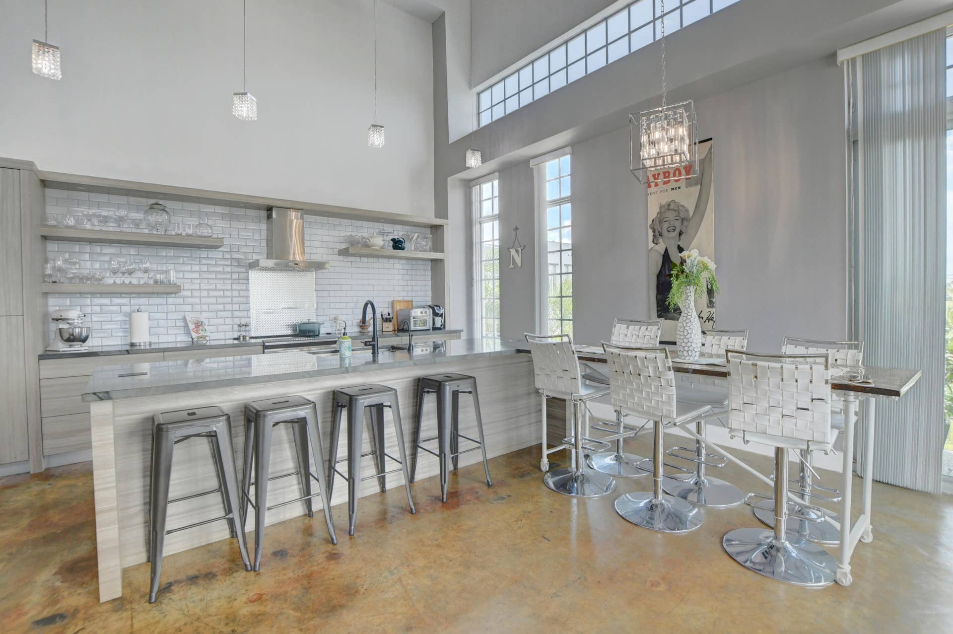 eat in kitchen area
