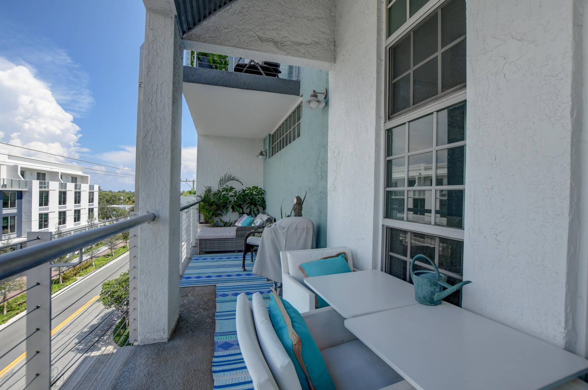 balcony long area