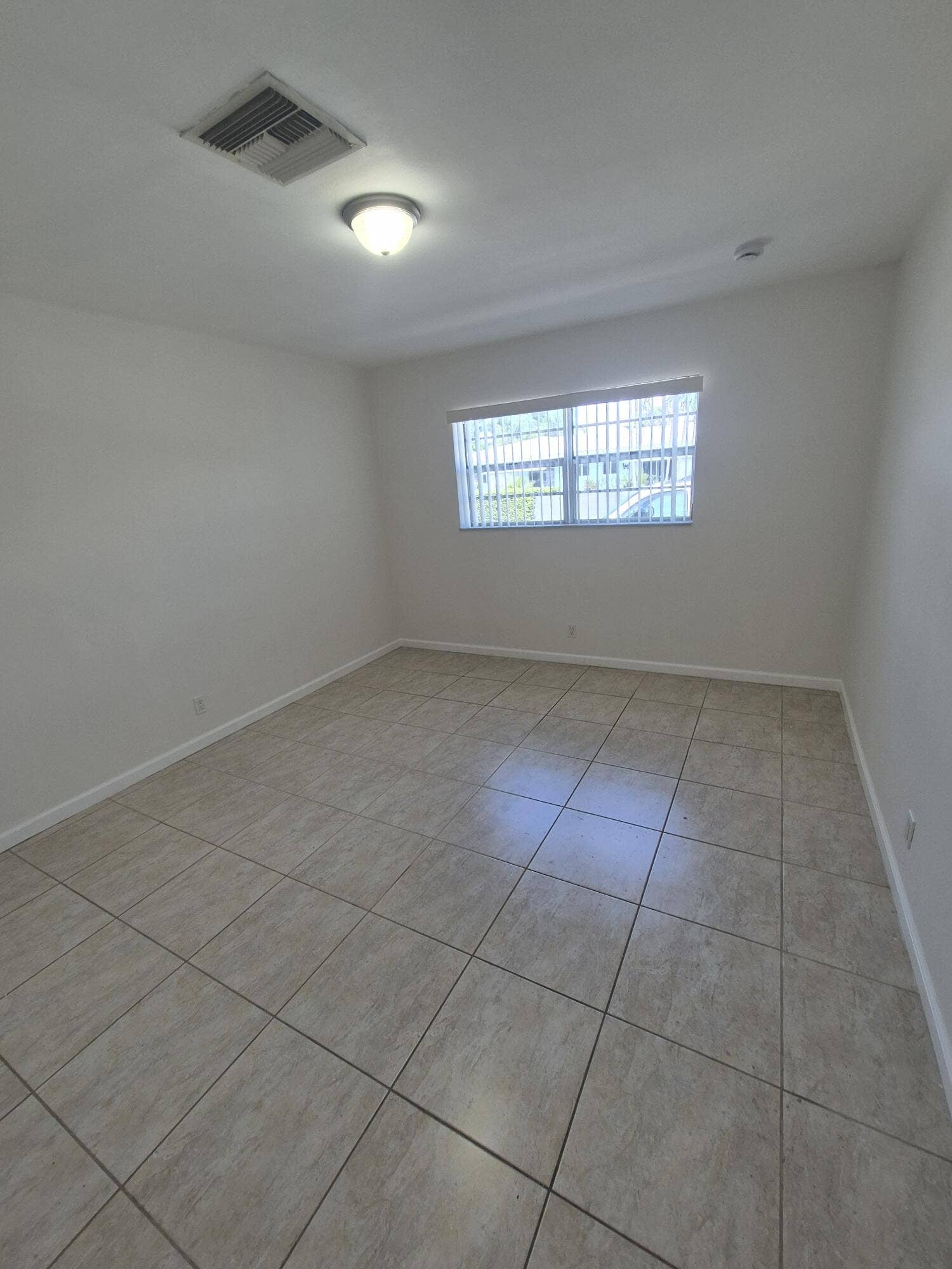 3705 TYLER Street, Hollywood, FL 33021 d7bb05ec-c29f-472e-8c90-a865a1babdc6