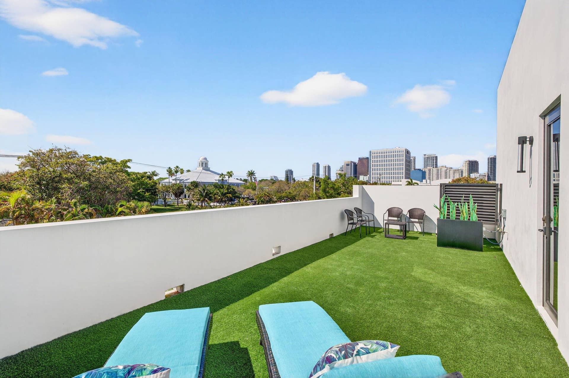 410 SE 12th Court, Fort Lauderdale, FL 33316 65-web-or-mls-699A8427