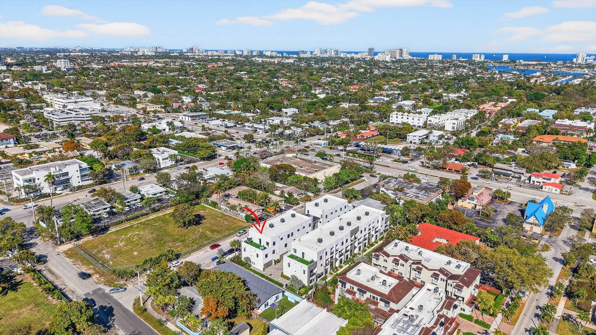 410 SE 12th Court, Fort Lauderdale, FL 33316 99-web-or-mls-DJI_20260309161531_0519_D