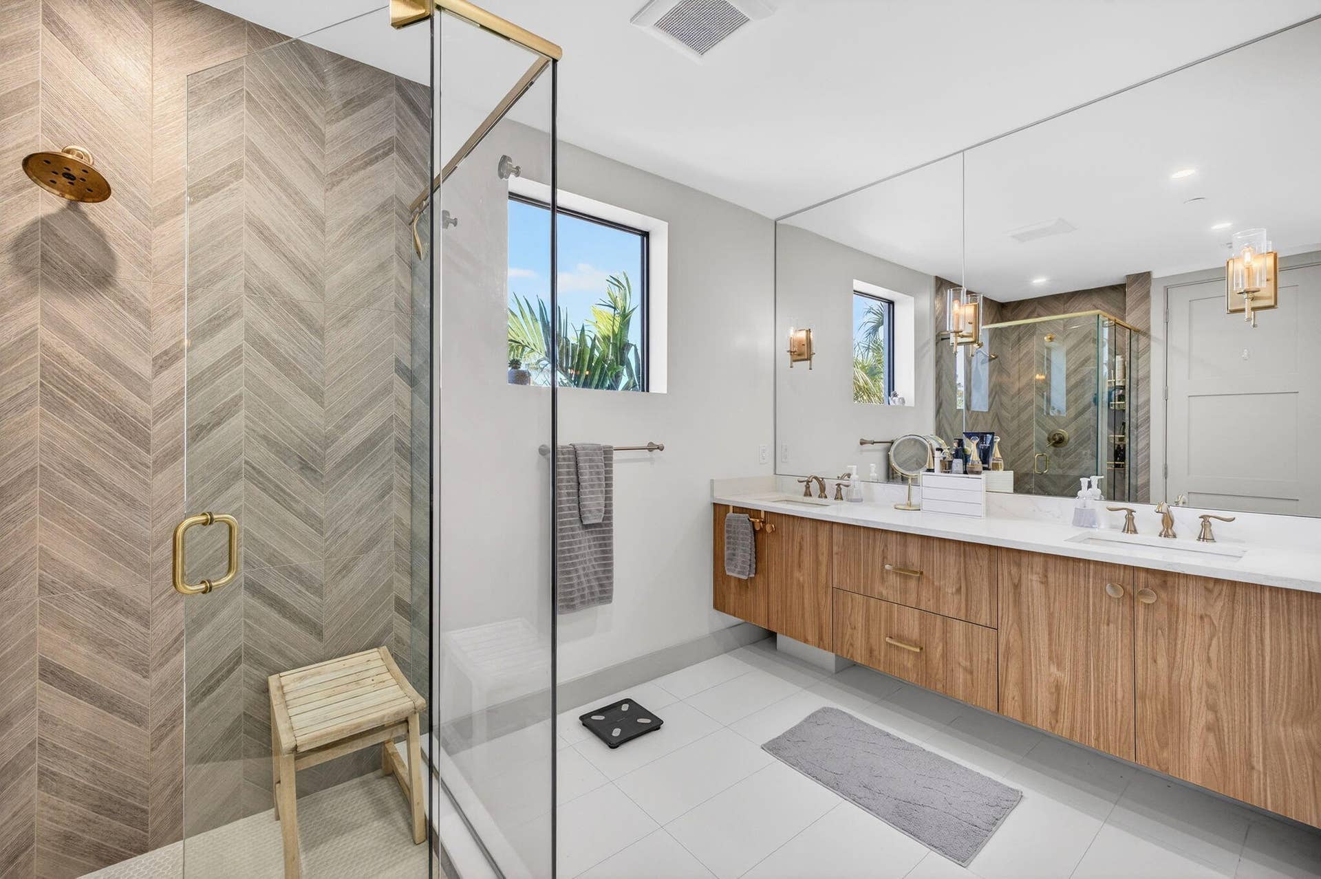 410 SE 12th Court, Fort Lauderdale, FL 33316 42-web-or-mls-699A8608
