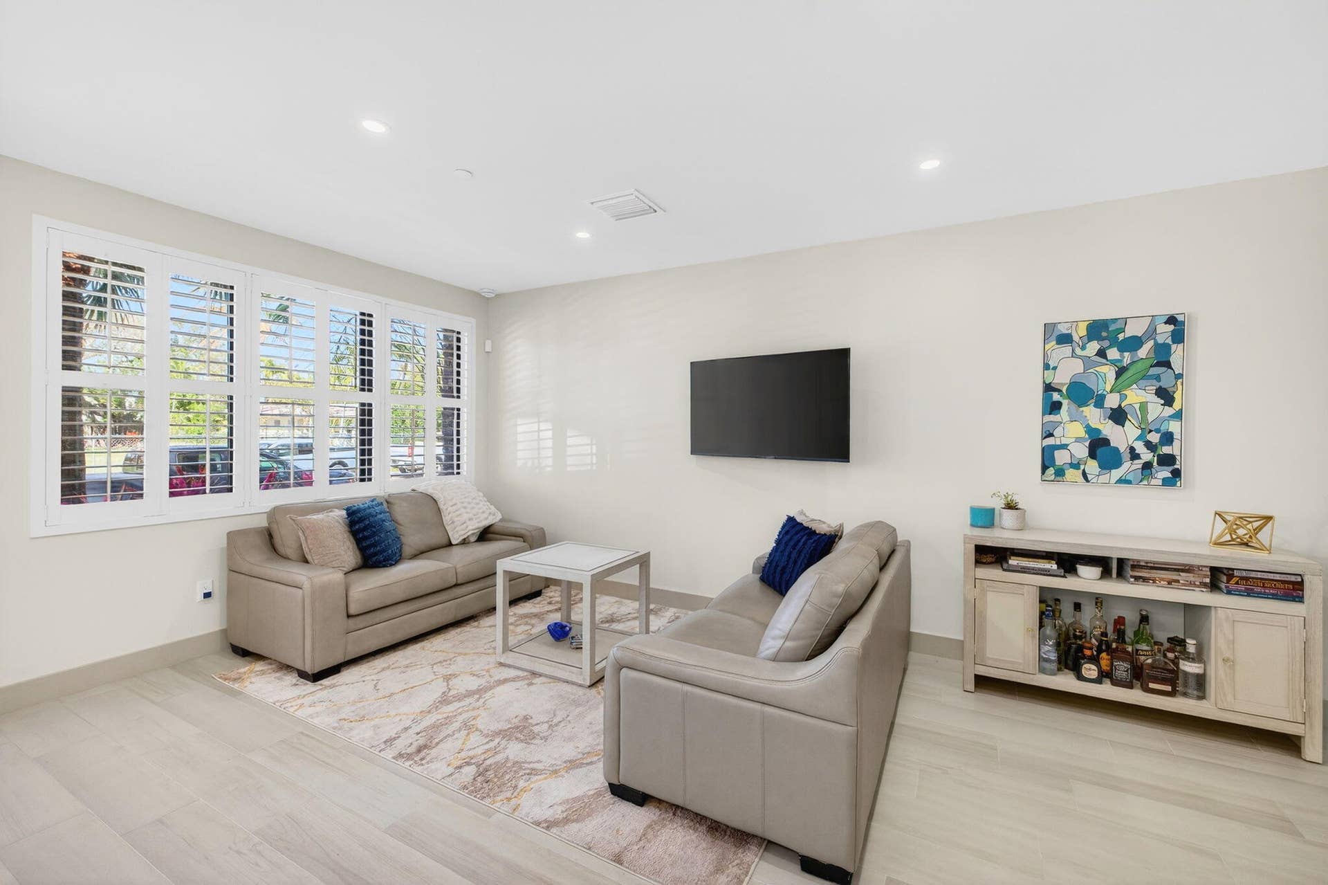410 SE 12th Court, Fort Lauderdale, FL 33316 13-web-or-mls-699A8738