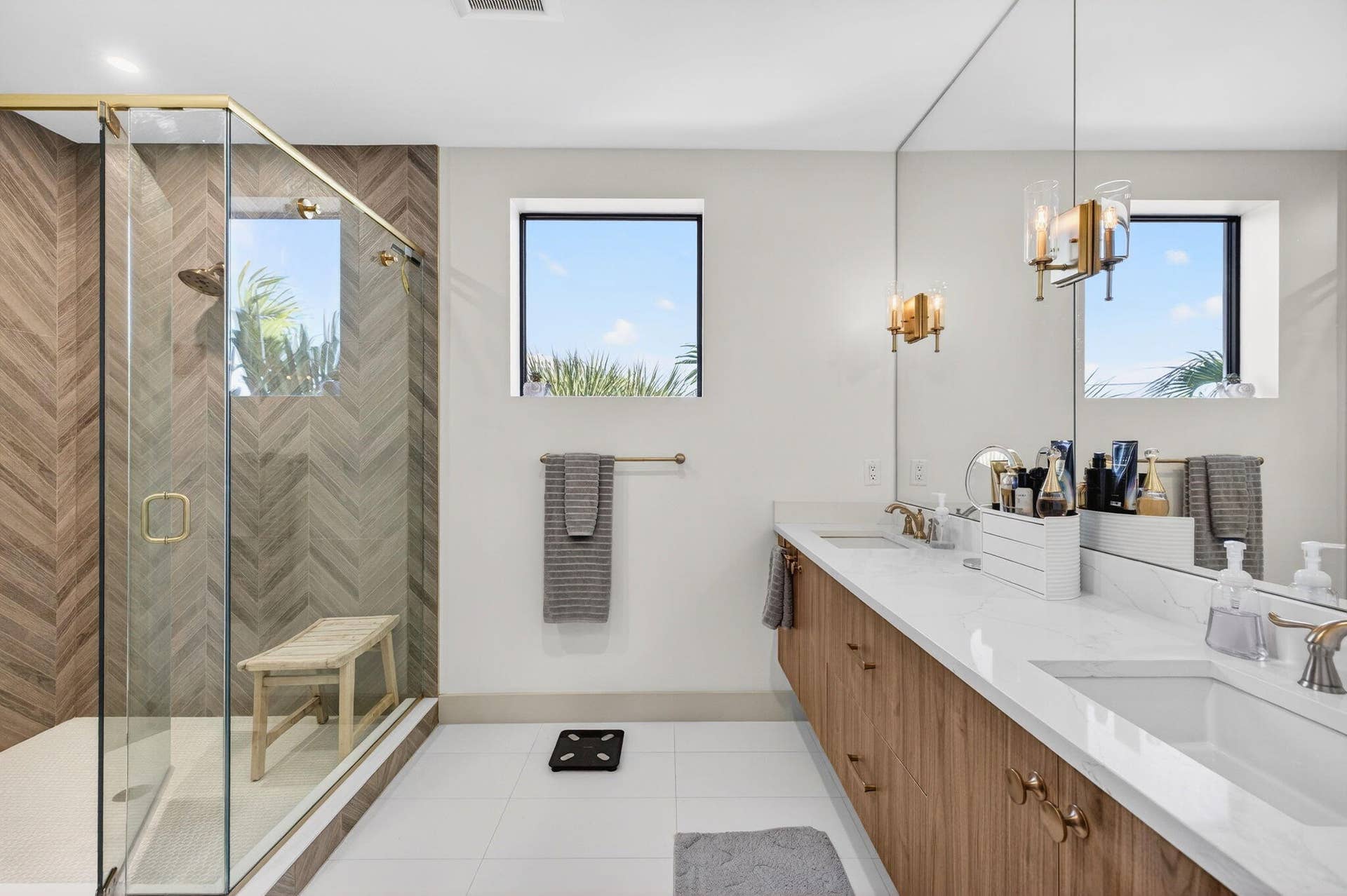 410 SE 12th Court, Fort Lauderdale, FL 33316 46-web-or-mls-699A8633