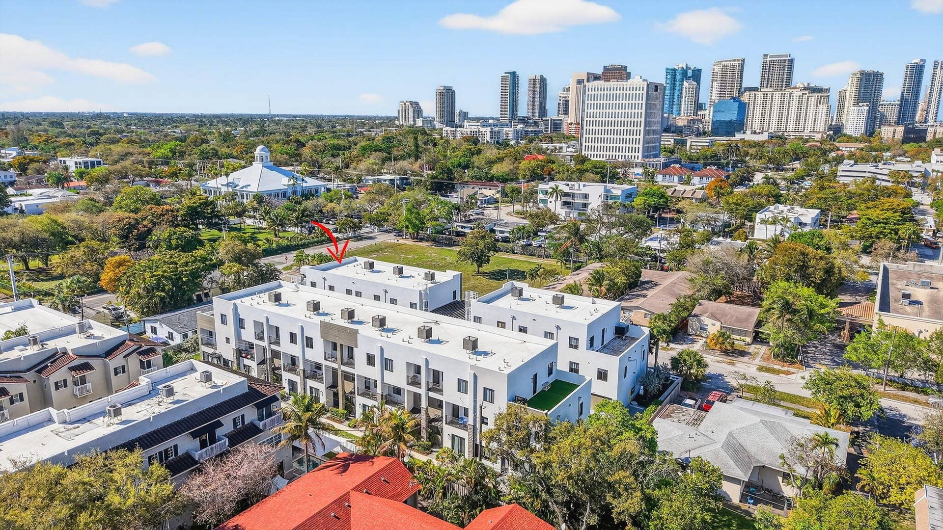 410 SE 12th Court, Fort Lauderdale, FL 33316 91-web-or-mls-DJI_20260309161355_0474_D