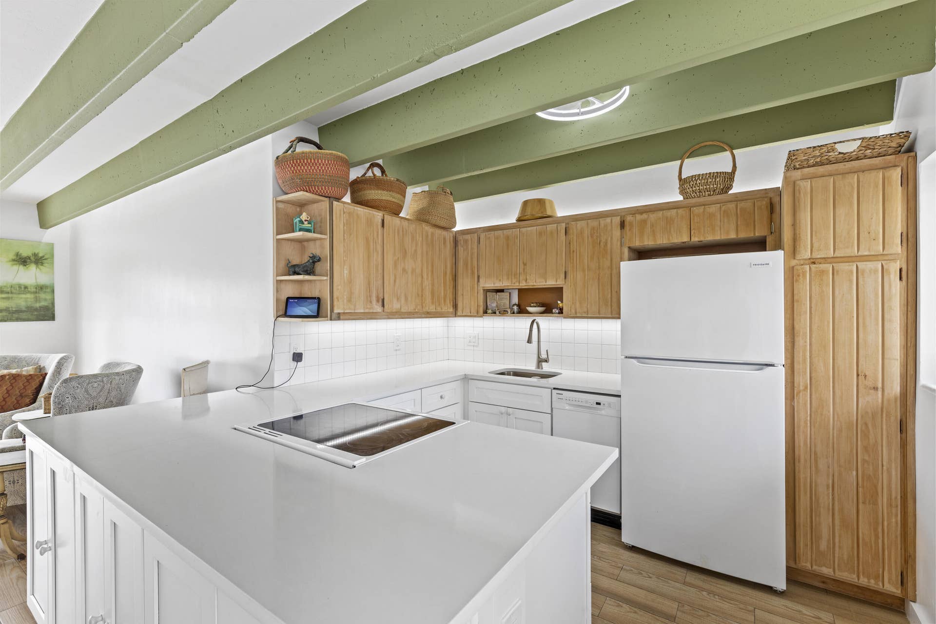 3500 S Ocean Boulevard, #315, South Palm Beach, FL 33480 Beautiful Sleek Kitchen