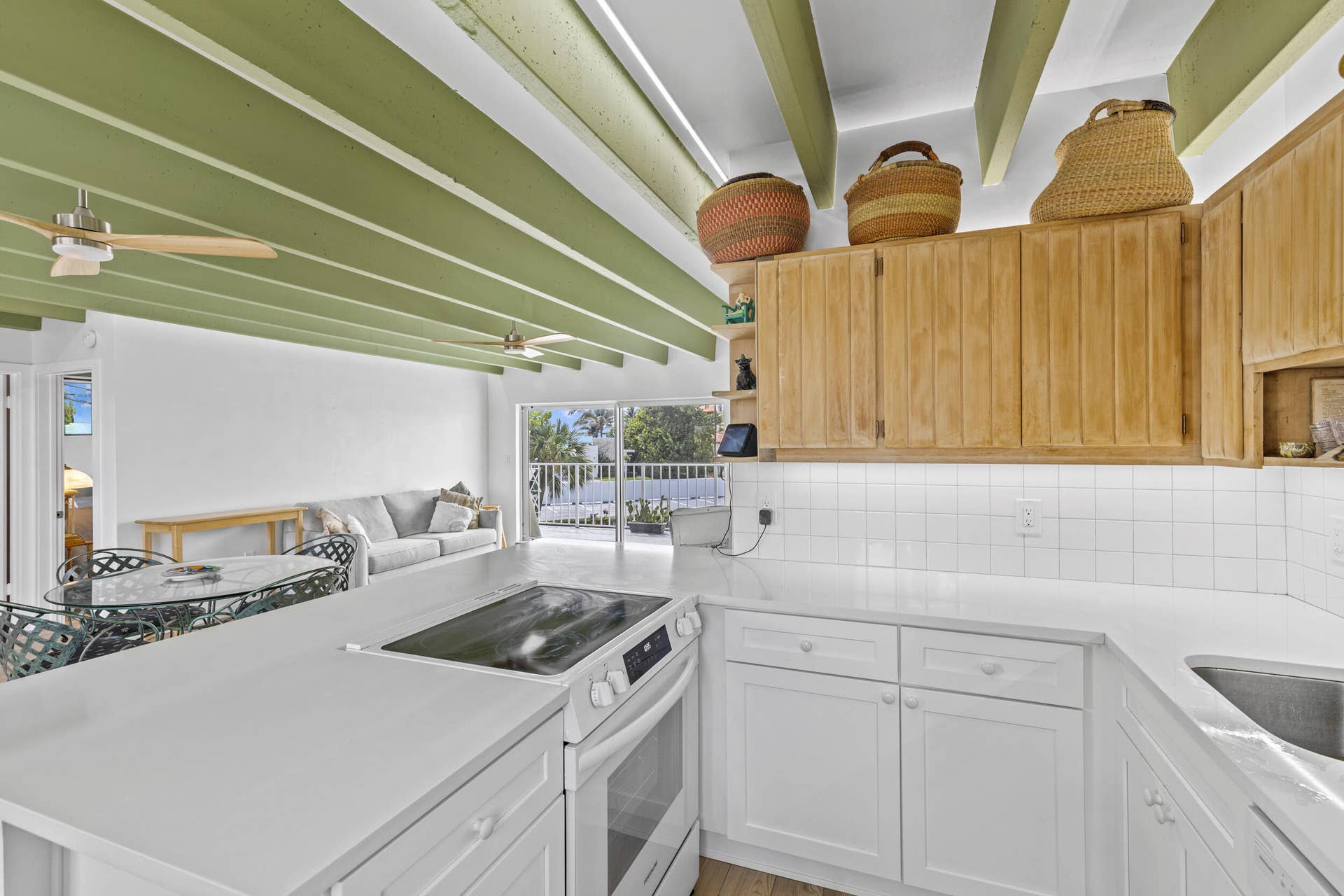 3500 S Ocean Boulevard, #315, South Palm Beach, FL 33480 Beautiful Sleek Kitchen