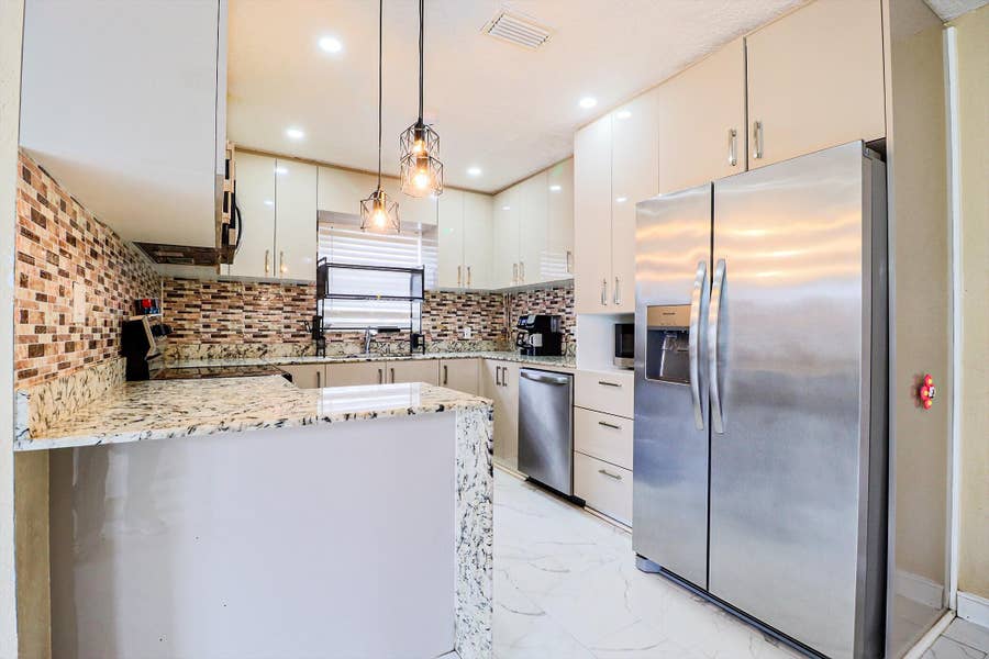 Property photo for 219 NE 6th Avenue, Boynton Beach, FL