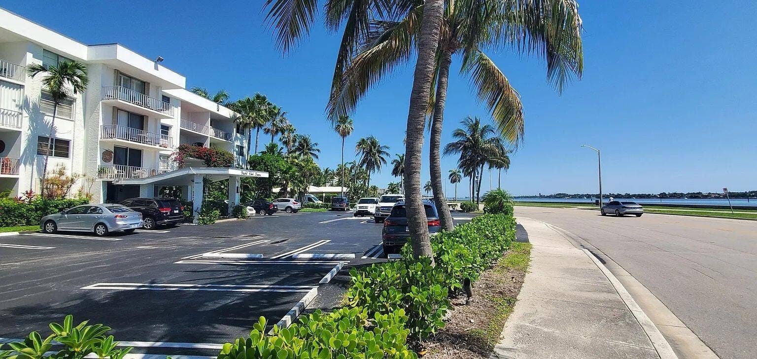 917 N Flagler Drive, #304, West Palm Beach, West Palm Beach, FL 33401 Untitled design (1)