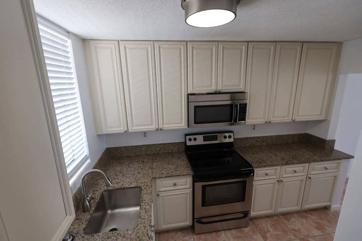 917 N Flagler Drive, #304, West Palm Beach, West Palm Beach, FL 33401 Untitled design (11)
