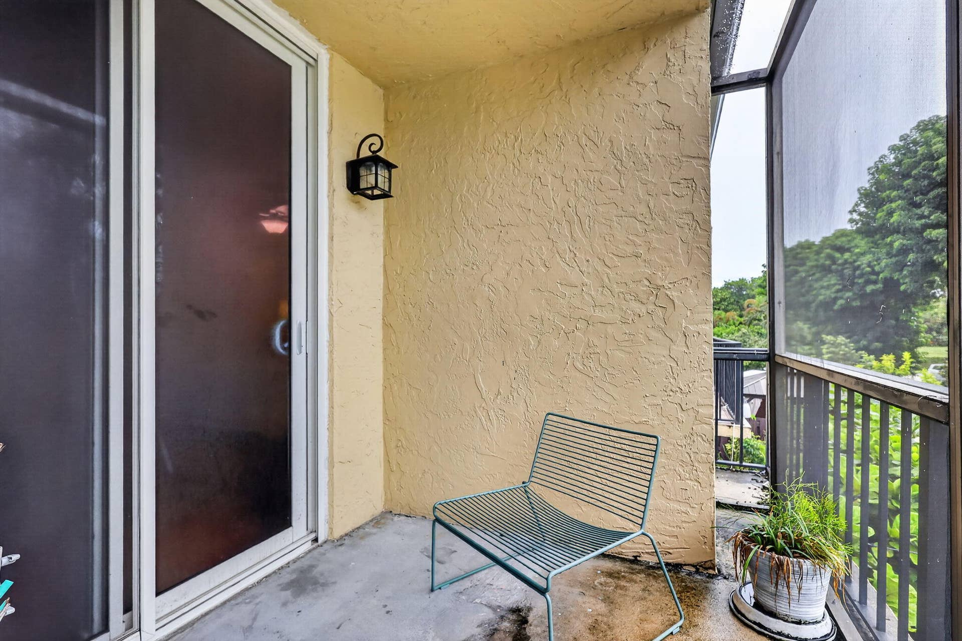 Primary Bed Screened Patio