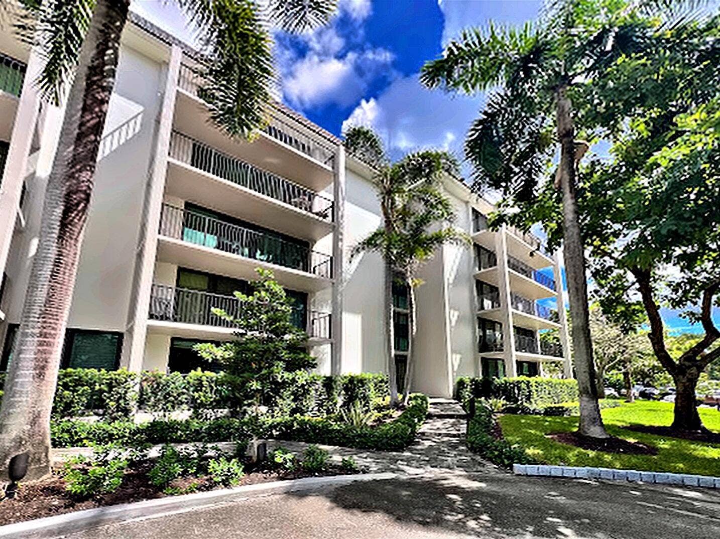 17-building-exterior-landscaping