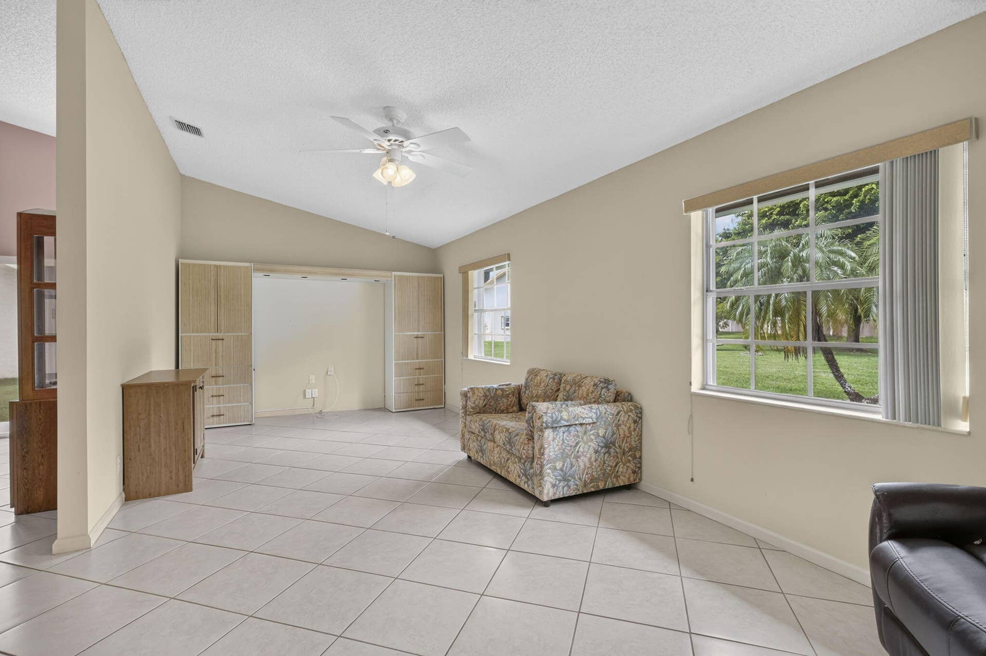 3914 Dafilee Circle, West Palm Beach, FL 33417 Family Room