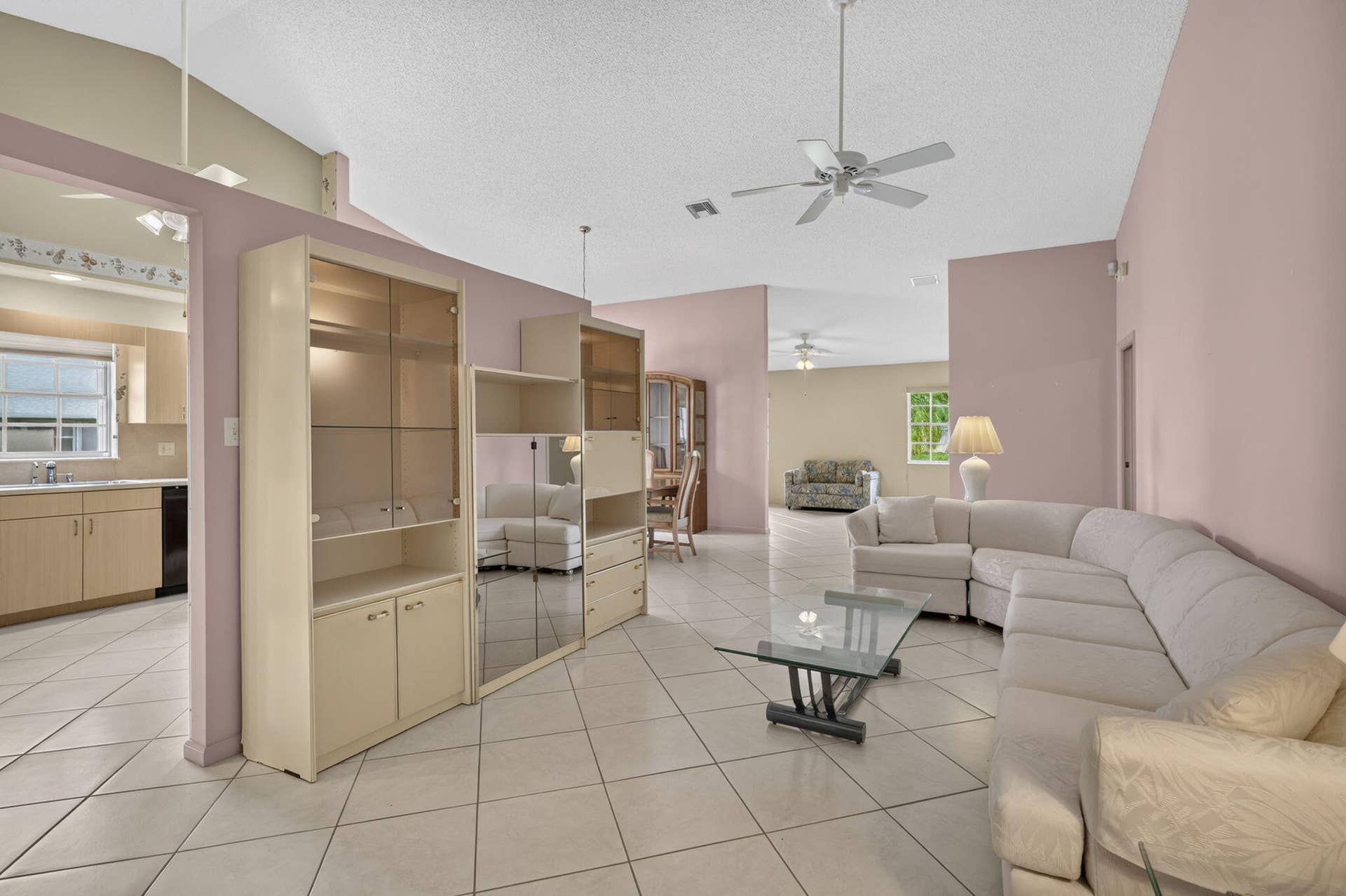 3914 Dafilee Circle, West Palm Beach, FL 33417 Living Room