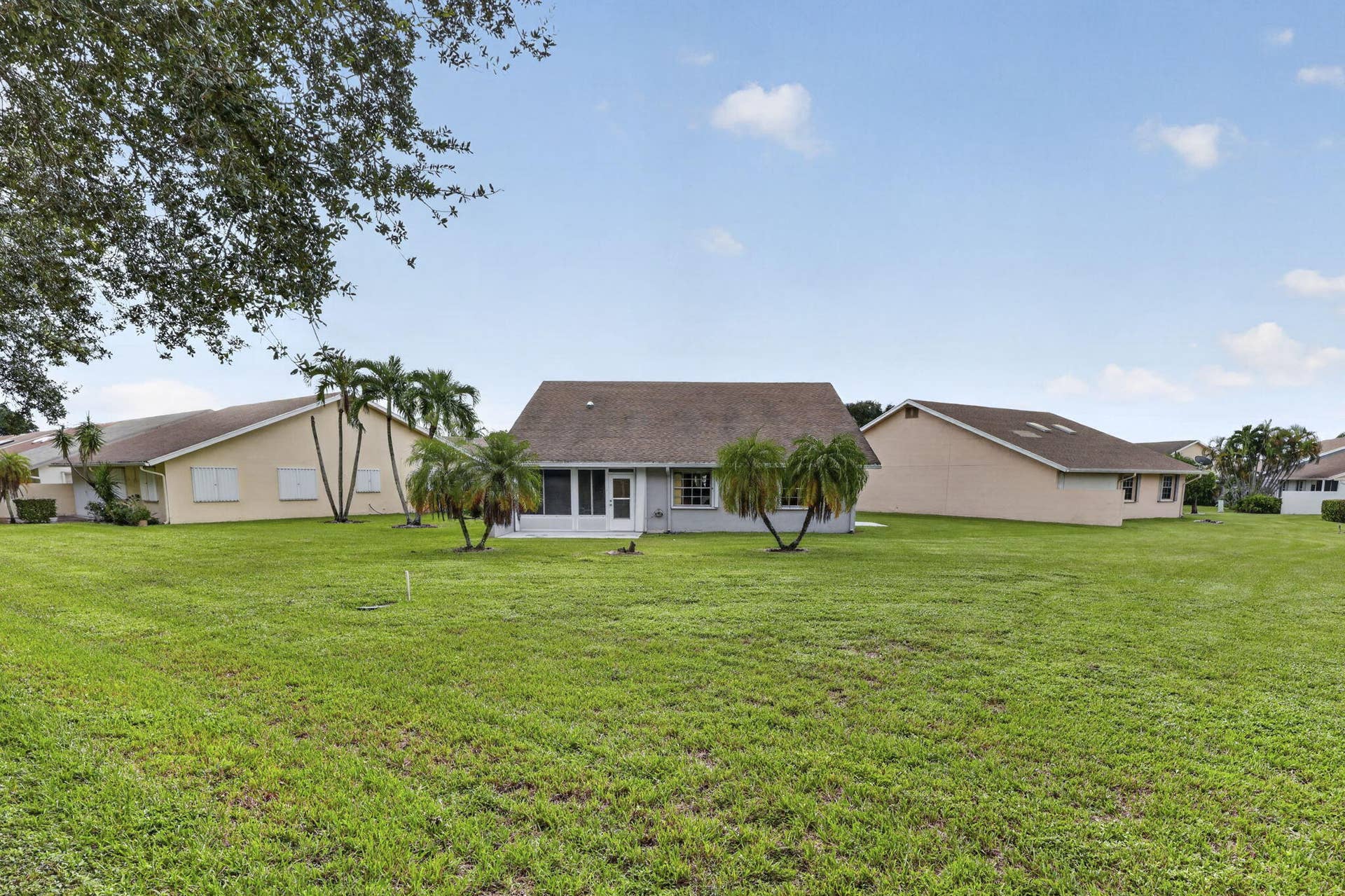 3914 Dafilee Circle, West Palm Beach, FL 33417 Huge Yard