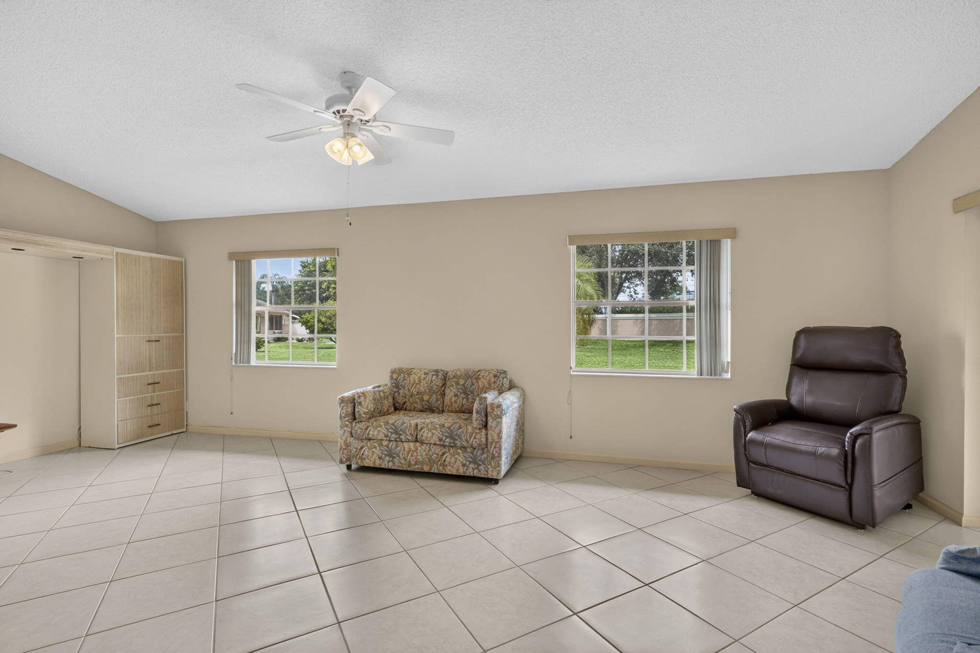 3914 Dafilee Circle, West Palm Beach, FL 33417 Family Room